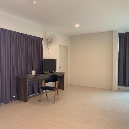 The Sassy House Hostel Pantai Cenang  Ngoại thất bức ảnh